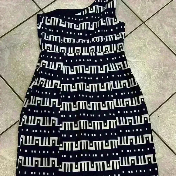 Lucky Ducky One Shoulder Navy and White Dress Size Small - Picture 2 of 6
